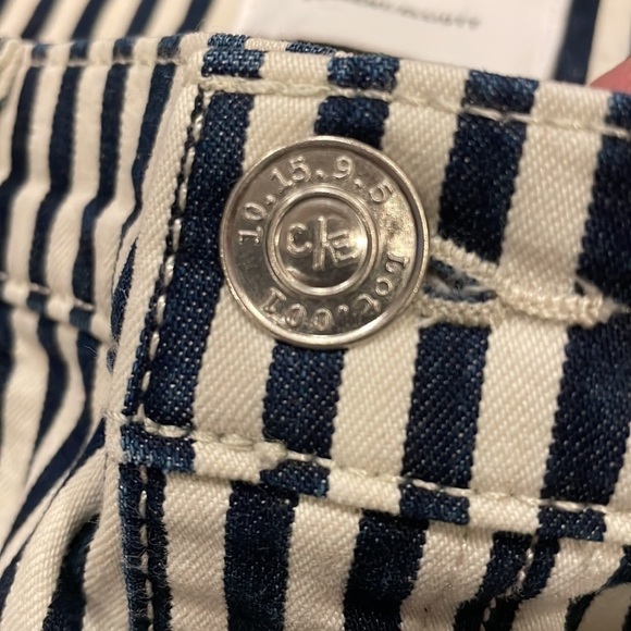 Current/Elliot Cropped Lexton Navy Striped Jeans - Picture 6 of 13